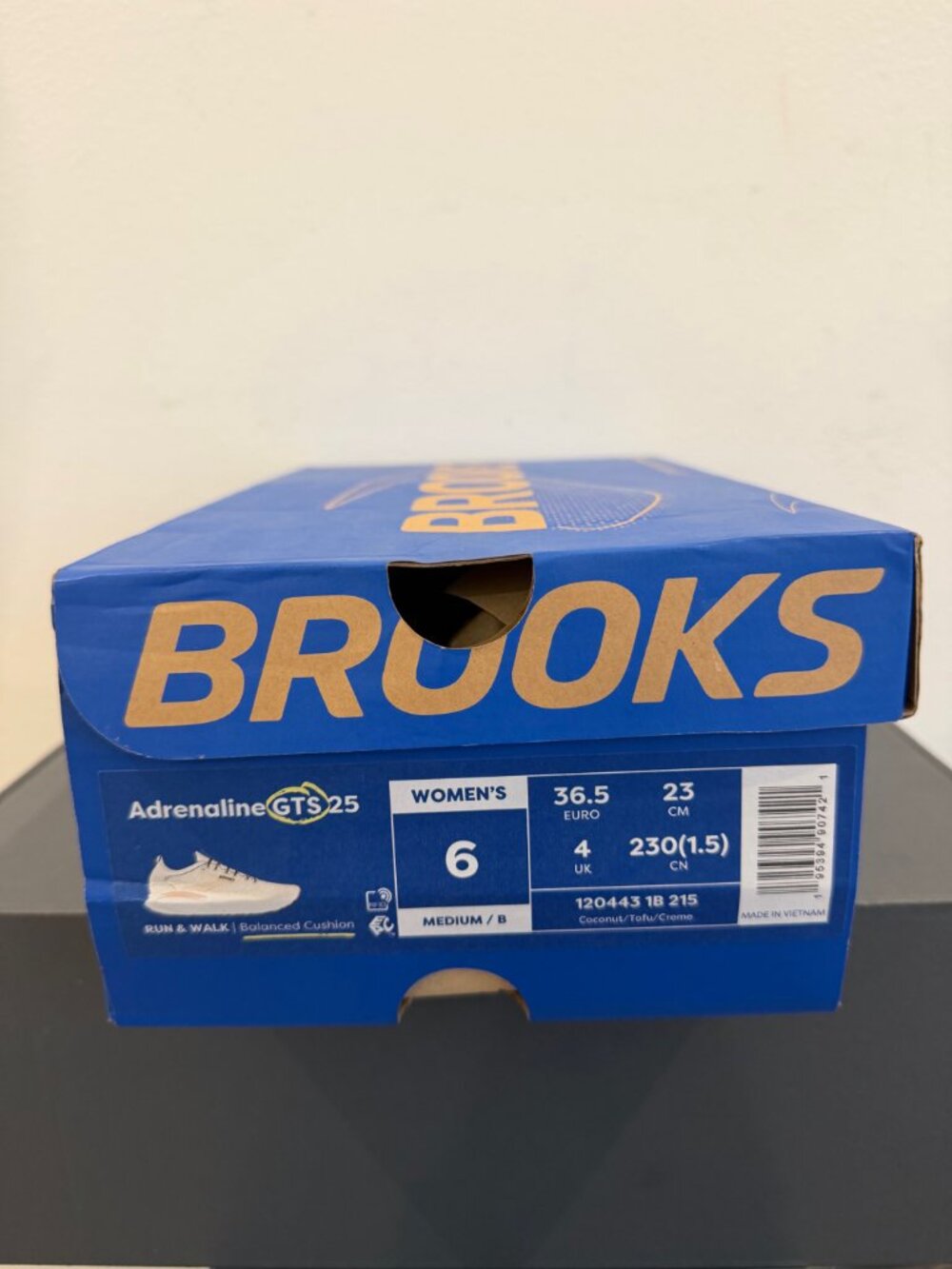 Brooks Adrenaline GTS 25 Women's Size 6 Running Shoes Coconut Tofu Creme New - Picture 6 of 6